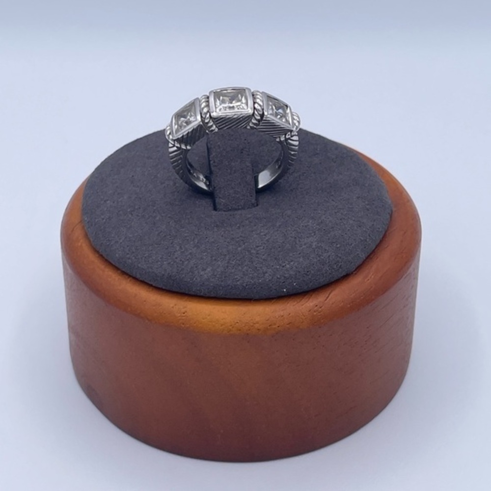 Judith Ripka 3-stone Ring Sterling Silver Ring CZ Cable Motif Designer Band 925